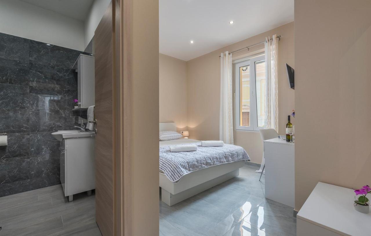 Roberto Rooms Пореч Экстерьер фото