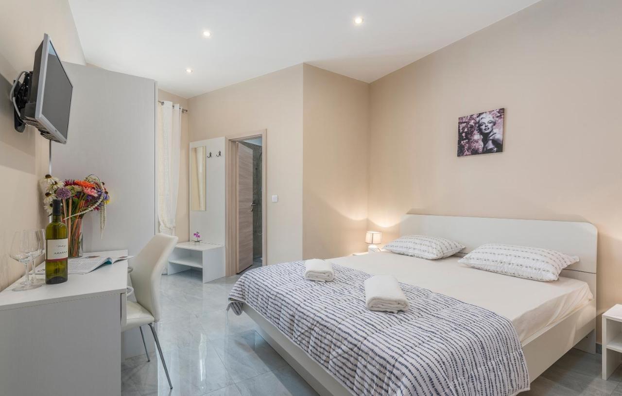 Roberto Rooms Пореч Экстерьер фото