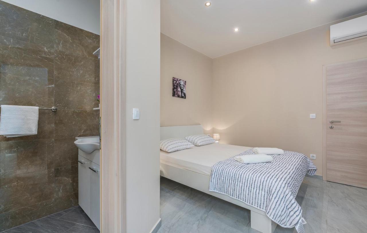 Roberto Rooms Пореч Экстерьер фото